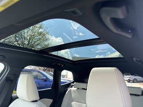 New 2026 BMW X1 xDrive28i w/ Convenience Package image 9