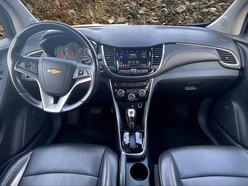 Used 2020 Chevrolet Trax Premier image 14