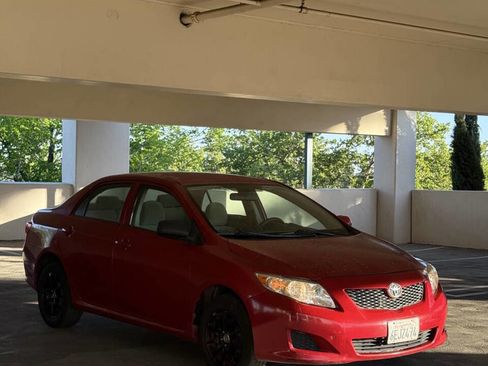 Used 2009 Toyota Corolla LE image 2