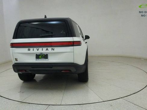 Used 2025 Rivian R1S Premium AWD/4WD image 74