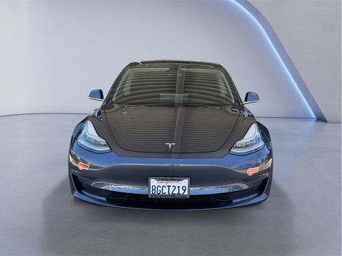 Used 2018 Tesla Model 3 Long Range AWD/4WD image 2