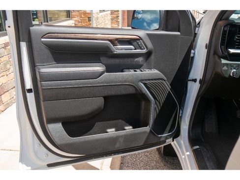 Used 2023 GMC Sierra 1500 Elevation AWD/4WD image 11