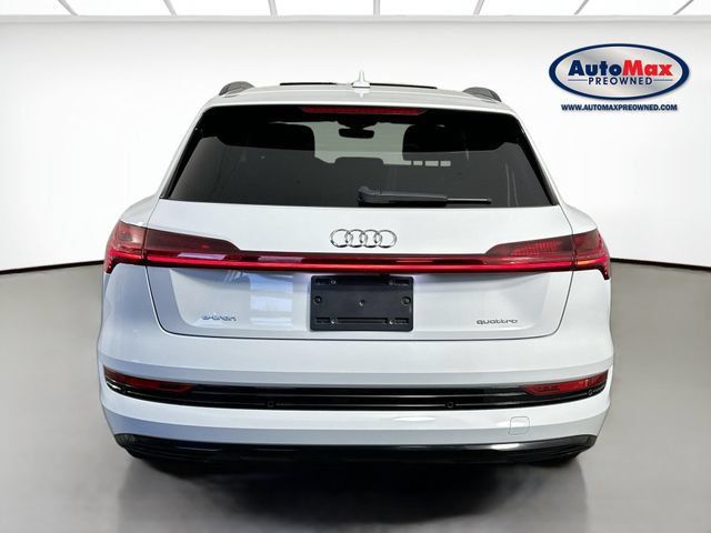 Used 2022 Audi e-tron Premium w/ Convenience Plus Package AWD/4WD image 8