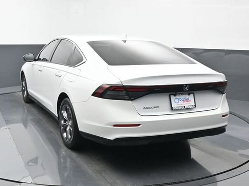 Used 2023 Honda Accord EX image 3