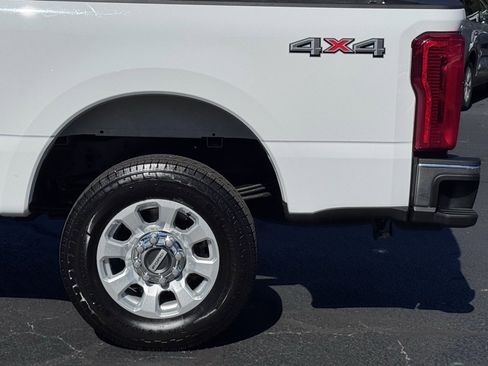 Used 2024 Ford F250 XLT image 38