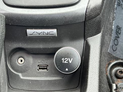 Used 2015 Ford Fiesta S image 25