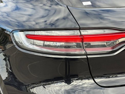 Used 2022 Porsche Macan S image 28