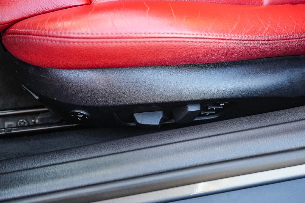 Used 2009 BMW Z4 sDrive30i RWD image 23