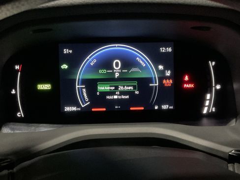 Used 2025 Toyota Camry LE image 13