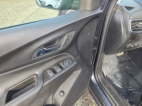 Used 2022 Chevrolet Equinox LT image 10