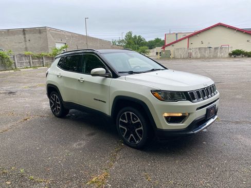 Used 2018 Jeep Compass Limited w/ Safe & Security Group AWD/4WD image 7