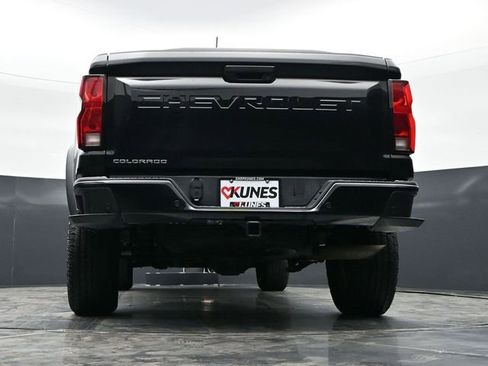 Used 2025 Chevrolet Colorado Trail Boss AWD/4WD image 26