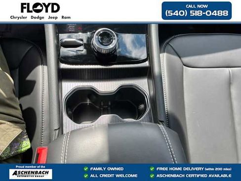 New 2025 Jeep Grand Cherokee Limited w/ Black Appearance Package image 18