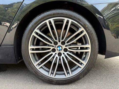 Used 2019 BMW 540i xDrive 540i xDrive w/ M Sport Package image 37