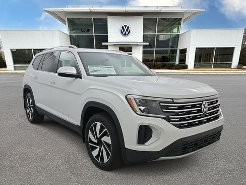 New 2026 Volkswagen Atlas SEL image 1
