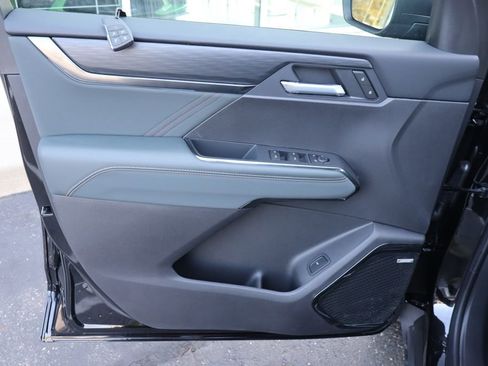 Used 2025 GMC Acadia AT4 w/ LPO, Floor Liner Package AWD/4WD image 26