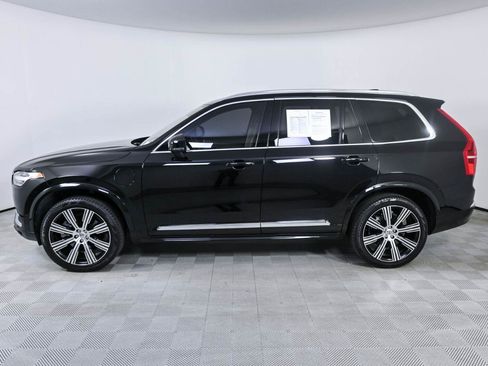 Used 2025 Volvo XC90 T8 Plus w/ Protection Package Premier AWD/4WD image 2