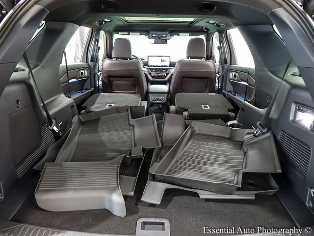 Used 2026 Ford Explorer Platinum w/ LUX Leather Package AWD/4WD image 25