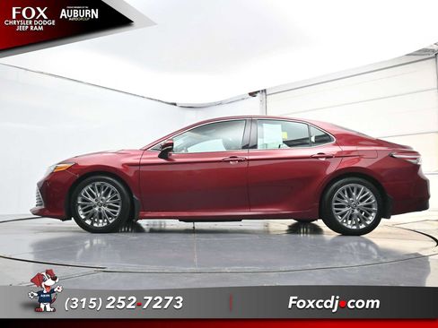 Used 2018 Toyota Camry XLE w/ Audio Package FWD image 22