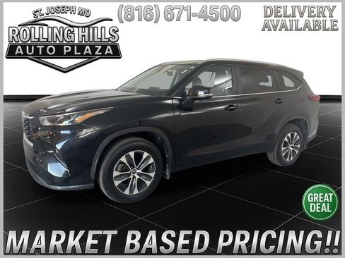 Used 2023 Toyota Highlander XSE image 1