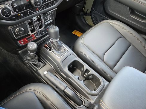 New 2025 Jeep Wrangler Unlimited Rubicon 392 image 25