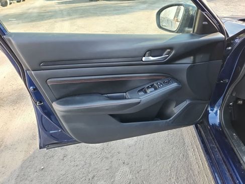 Used 2022 Nissan Altima 2.5 SR image 16