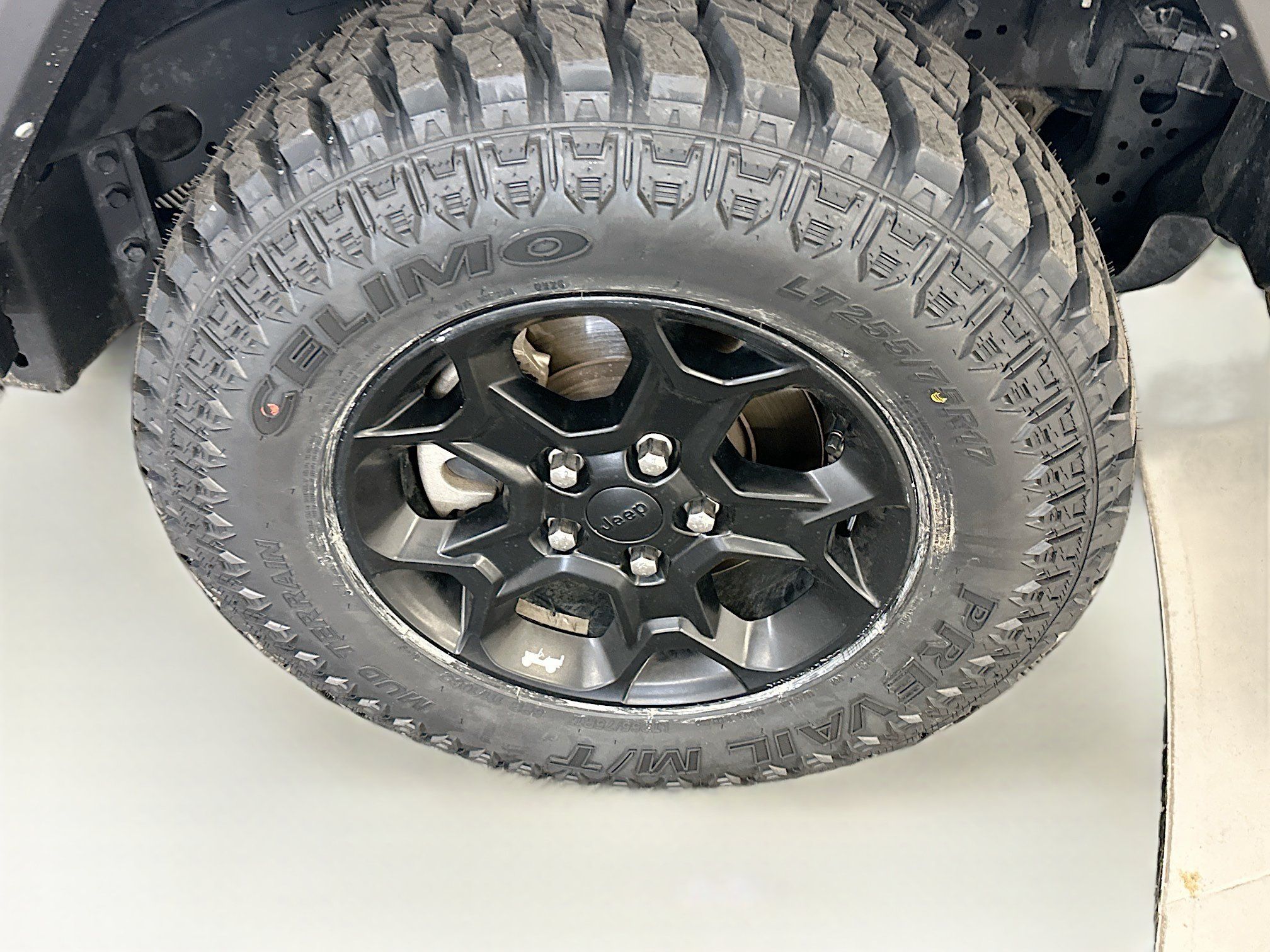 Used 2023 Jeep Gladiator Sport AWD/4WD image 11