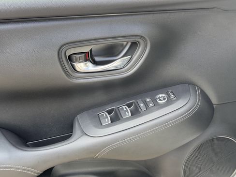 Certified 2024 Honda HR-V EX-L image 11