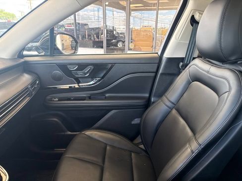Used 2024 Lincoln Corsair AWD w/ Equipment Group 101A image 25