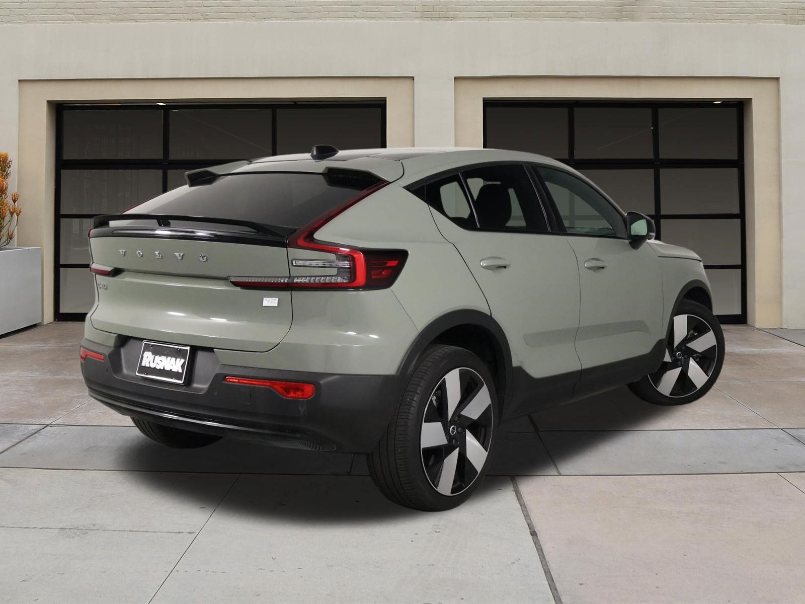 Used 2023 Volvo C40 P8 Recharge Ultimate w/ Protection Package Premier AWD/4WD image 4