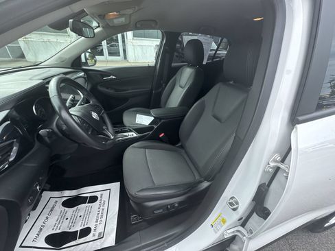 Certified 2023 Buick Encore GX Preferred w/ Cold Weather Comfort Package FWD image 19