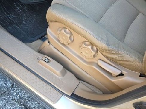 Used 2006 Honda Pilot LX image 11