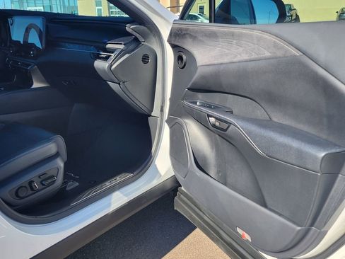 Used 2023 Lexus RX 350 350h Luxury image 23