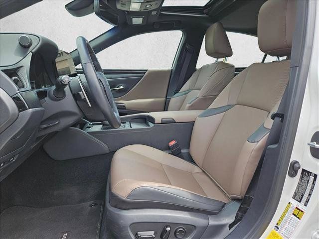 Certified 2025 Lexus ES 350 FWD image 12