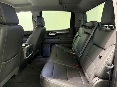 Used 2022 GMC Sierra 1500 SLT AWD/4WD image 25