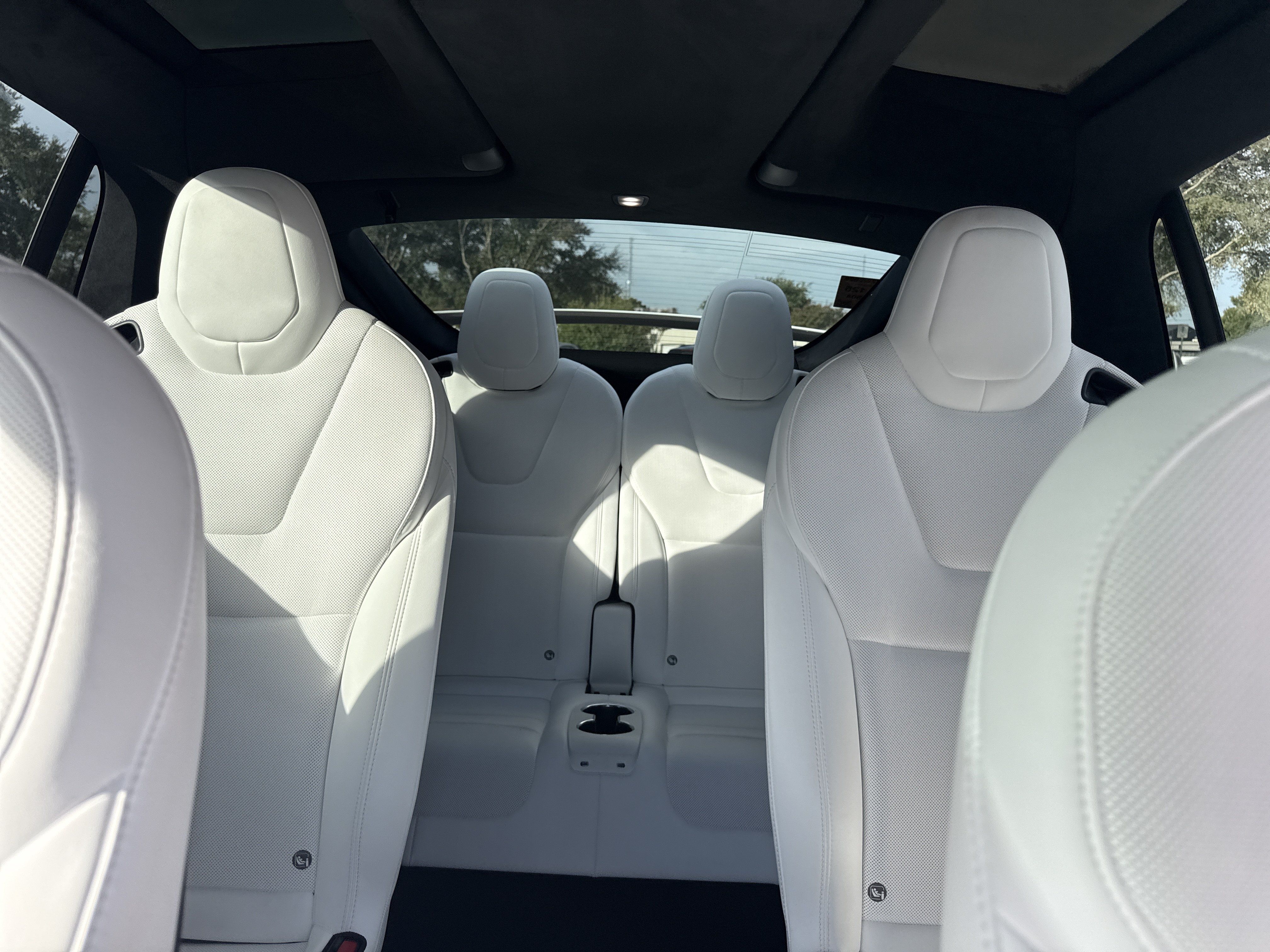 Used 2025 Tesla Model X AWD/4WD image 7