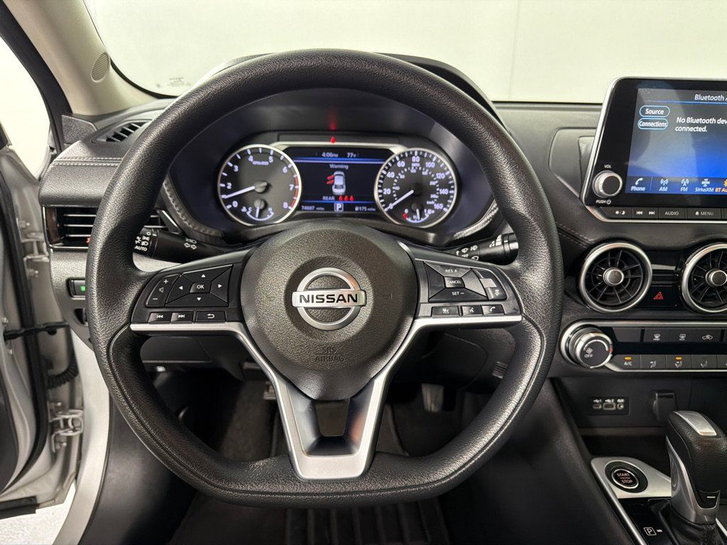 Used 2023 Nissan Sentra SV FWD image 13