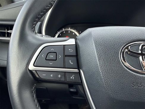 Used 2024 Toyota Highlander XSE image 22