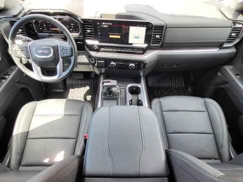 Used 2026 GMC Sierra 1500 SLT image 14