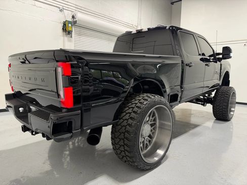 Used 2024 Ford F350 Platinum image 42