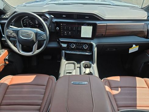 New 2026 GMC Sierra 2500 Denali Ultimate AWD/4WD image 18