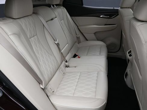 Used 2023 Buick Envision Avenir AWD/4WD image 28