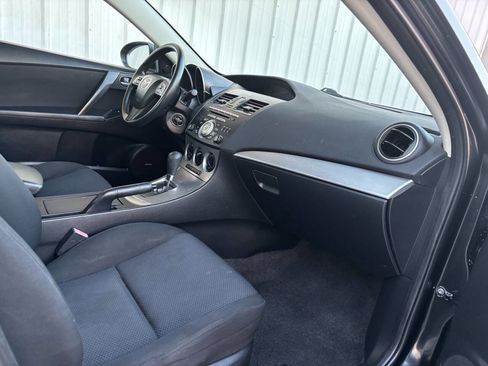 Used 2011 MAZDA MAZDA3 i Touring image 13