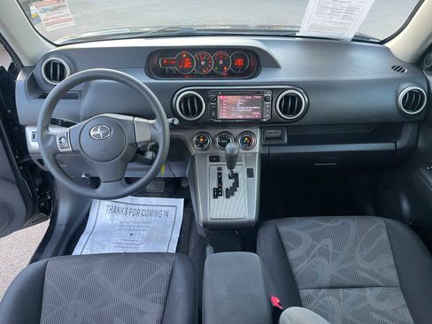 Used 2014 Scion xB image 12