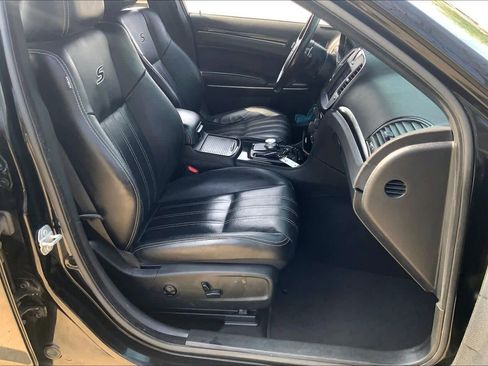 Used 2020 Chrysler 300 S image 9