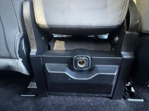 Used 2017 Ford F150 XLT image 18