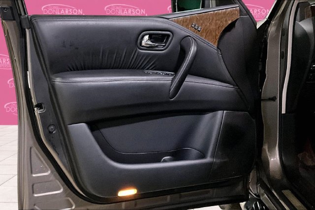 Used 2017 INFINITI QX80 4WD image 13