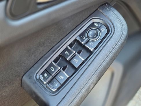 Used 2016 Porsche Macan S image 26