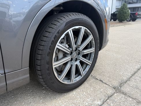Used 2019 Audi Q7 3.0T Premium w/ Convenience Package AWD/4WD image 20