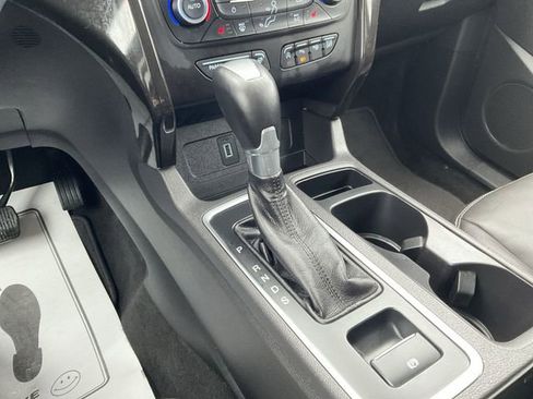 Used 2018 Ford Escape Titanium w/ Ford Safe & Smart Package image 20